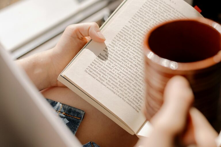 Basit ve Kalıcı Bir Okuma Alışkanlığı Nasıl Kazanılır?